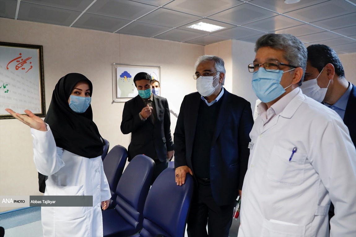 مراسم تقدیر از پرستاران بیمارستان فرهیختگان با حضور دکتر طهرانچی