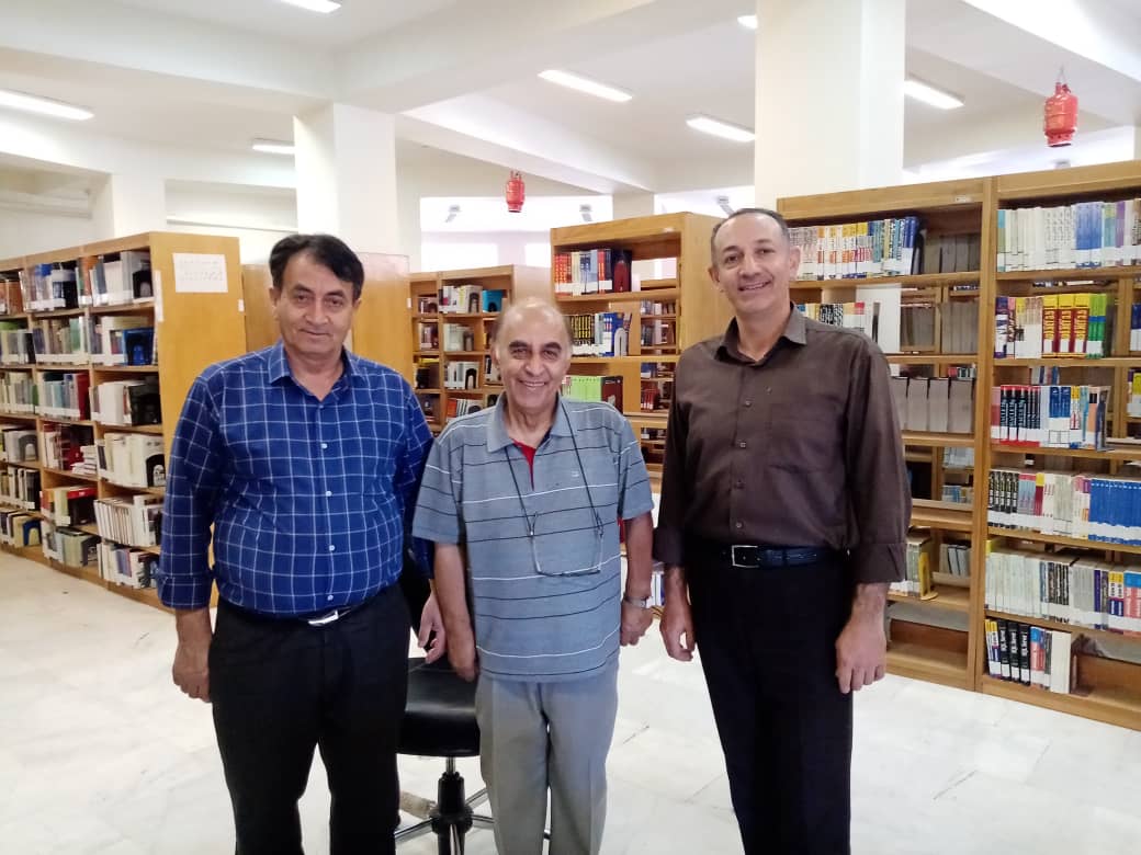 اهدای 204 عنوان کتاب، جزوه و پروژه تحقیقاتی توسط خانواده زنده‌یاد پروفسور فرید به دانشگاه آزاد اسلامی اهر