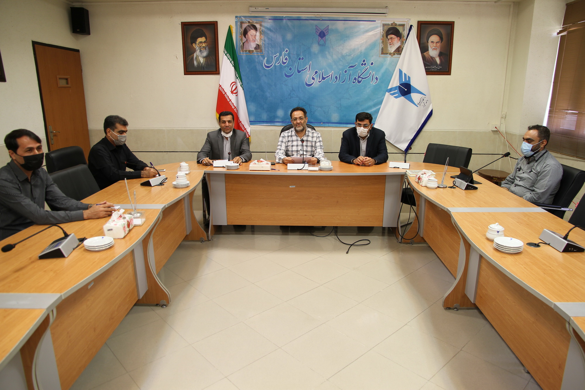 نشست کمیسیون دائمی هیئت امنای دانشگاه‌ آزاد اسلامی فارس برگزار شد