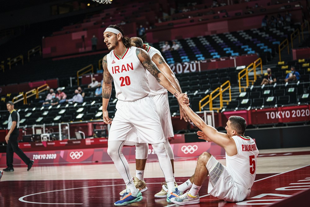 پویان جلال‌پور مایک رستم‌پور تیم ملی بسکتبال ایران