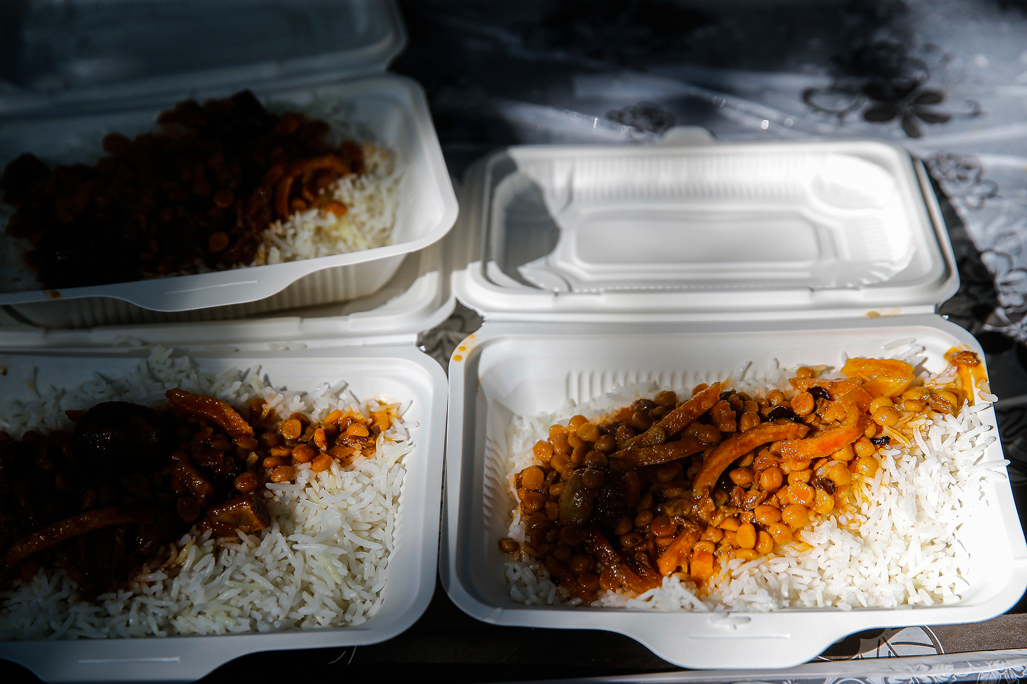 طبخ و توزیع 110 هزار پرس غذای گرم برای نیازمندان در روز عید غدیر