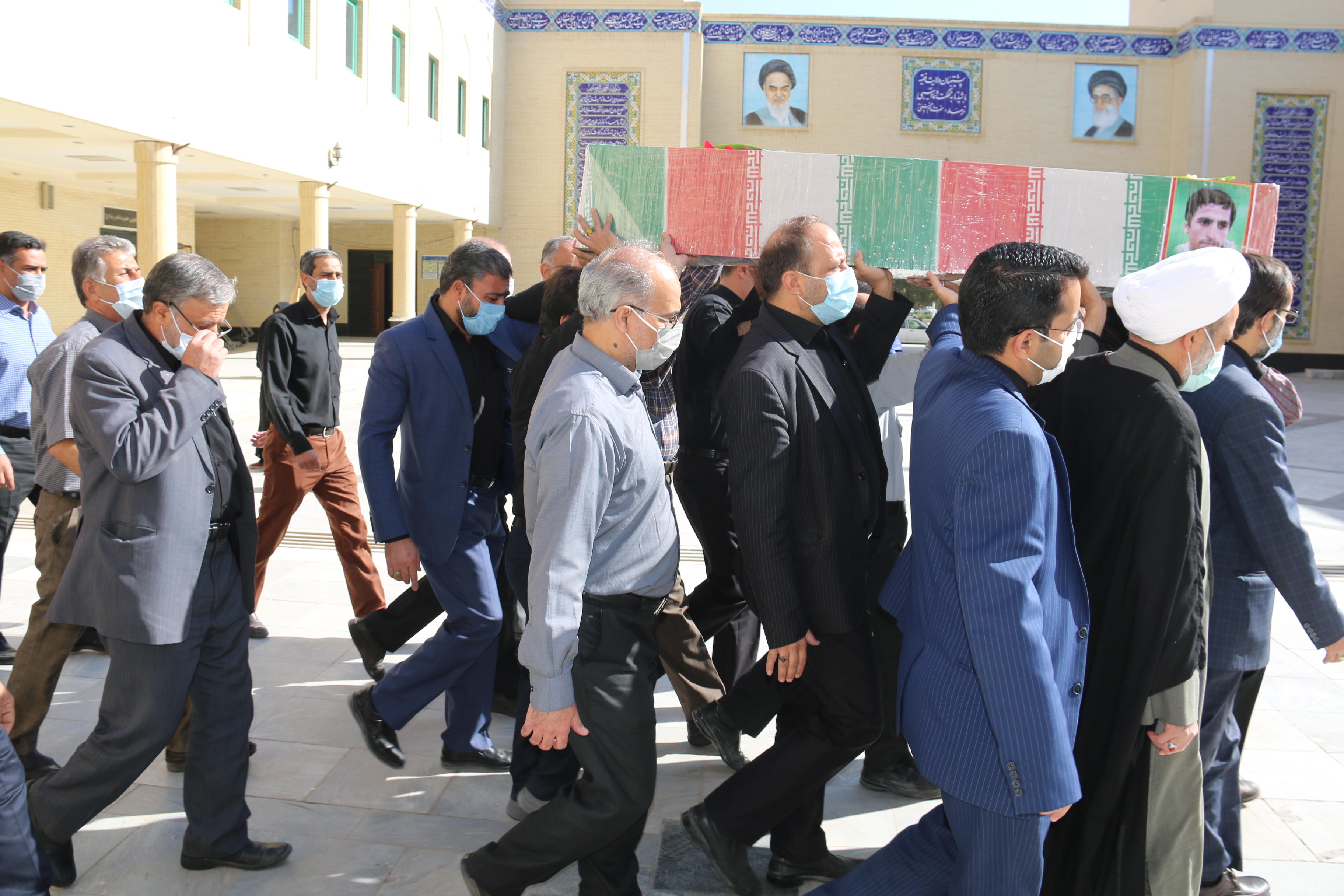 تشییع پیکر شهید حسن یاوری در دانشگاه آزاد اسلامی یزد