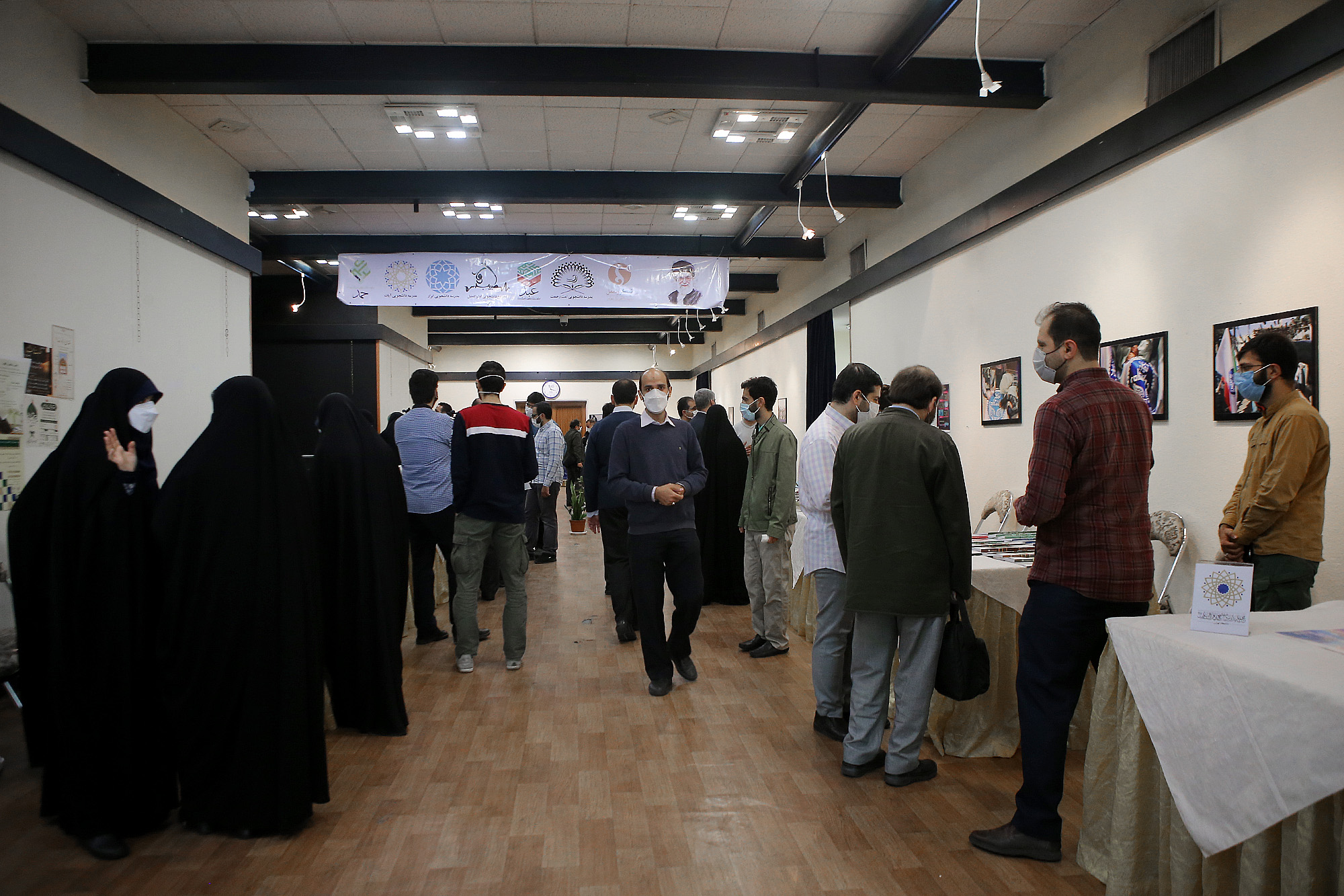 نمایشگاه فعالیت های 20 ساله مدرسه دانشجویی قرآن و عترت