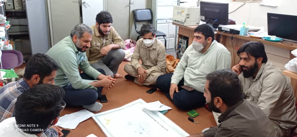 حضور گروه‌های جهادی دانشگاه آزاد واحد بندرعباس در مناطق زلزله زده هرمزگان