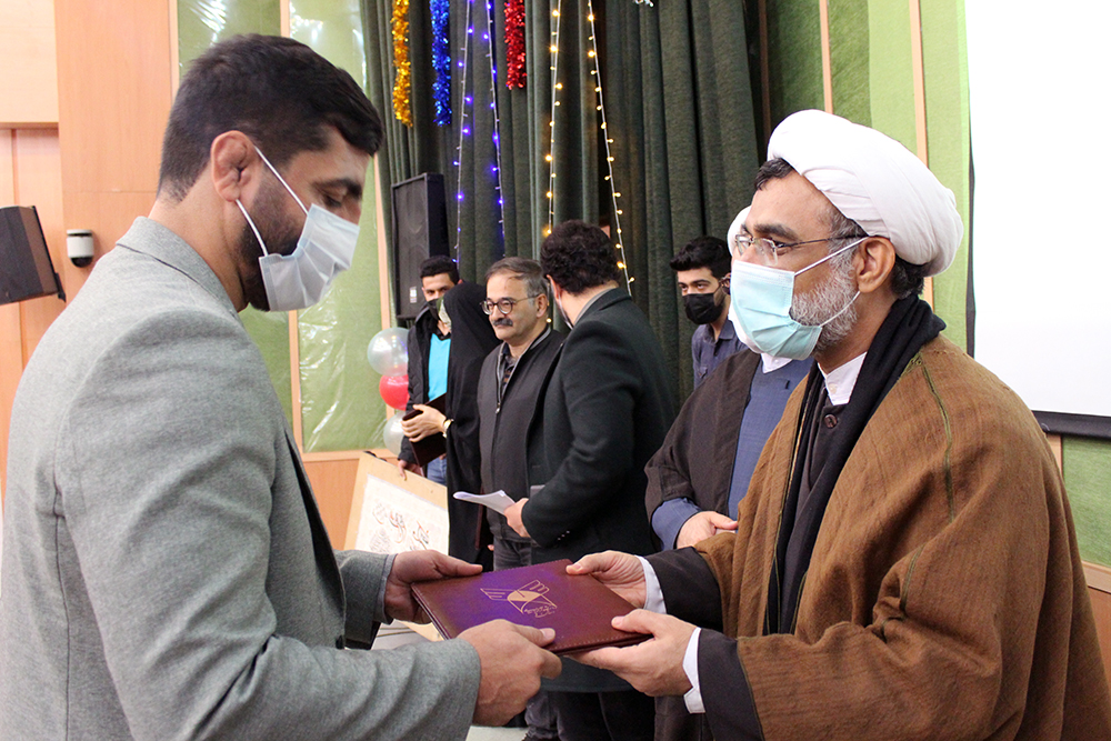 مراسم گرامیداشت روز دانشجو در دانشگاه آزاد اسلامی قم برگزار شد‎‎