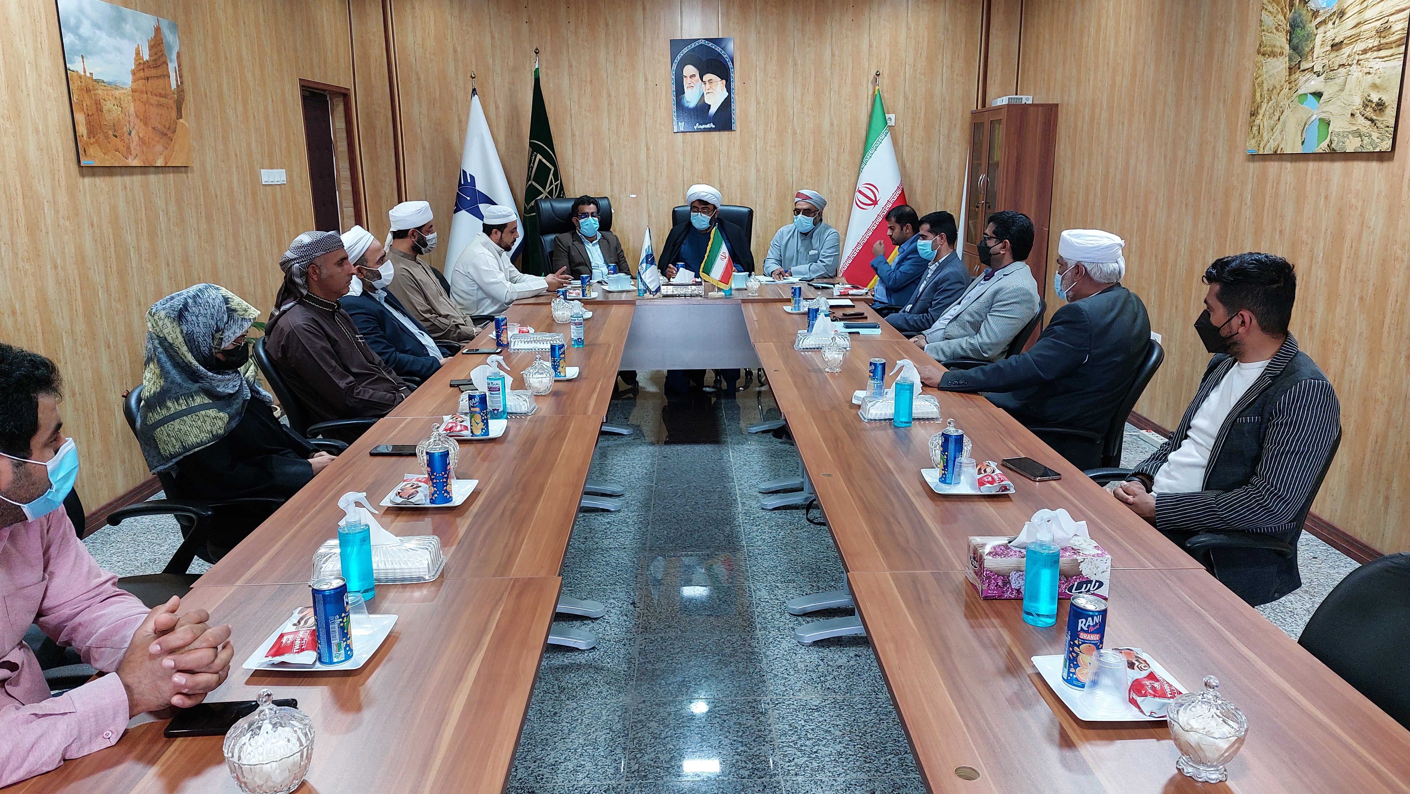 نخستین جلسه تقریب مذاهب اسلامی دانشگاه آزاد قشم