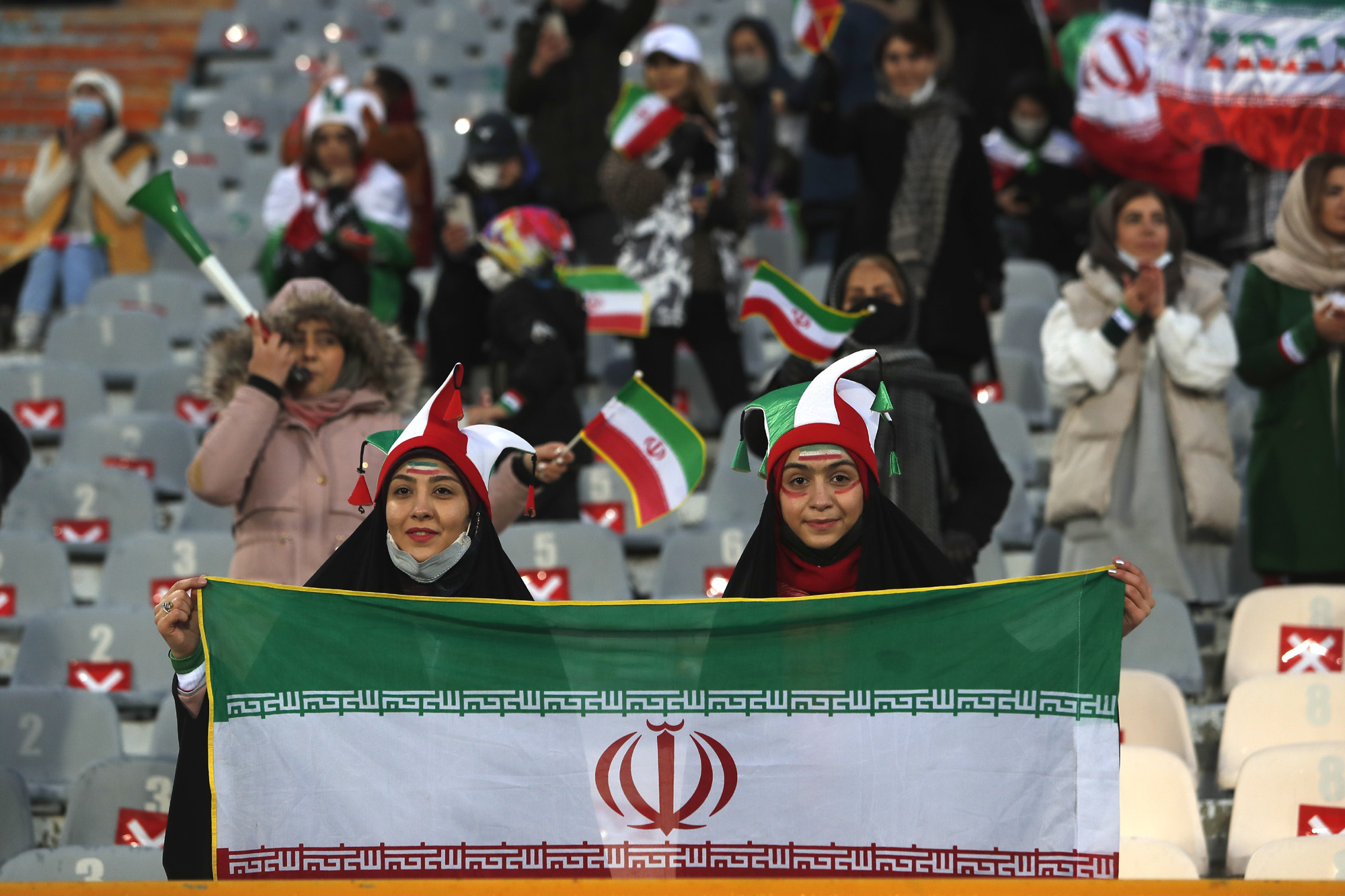 دیدار تیم های فوتبال ایران و عراق