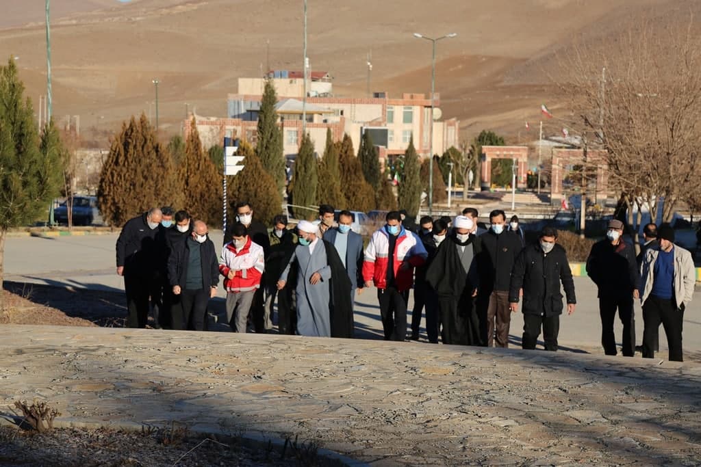 برگزاری مراسم گرامیداشت دهه فجر در دانشگاه آزاد کرمانشاه