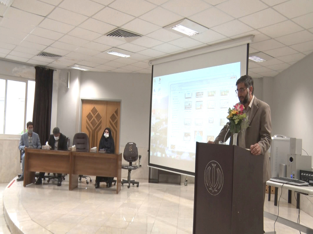 جلسه آشنایی با طرح پویش در مرکز هدایت تحصیلی دانشگاه آزاد اسلامی خمینی شهر