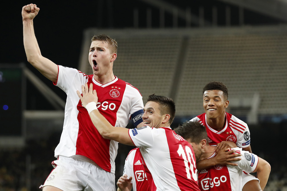 Ajax-celebrate.jpg