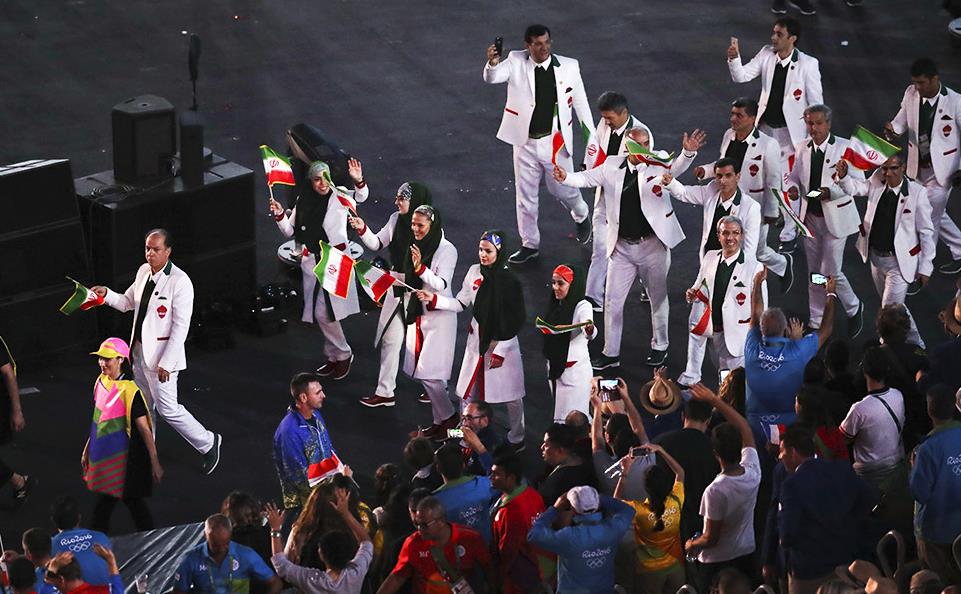 رژه-کاروان-ورزش-ایران-در-افتتاحیه-پارالمپیک-۲۰۱۶-ریو.jpg