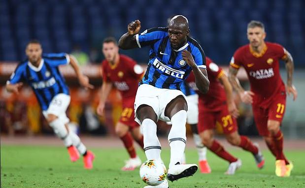 roma-2-2-inter-milan-romelu-lukakus-late-penalty-rescues-a-point-for-visitors-1.jpg