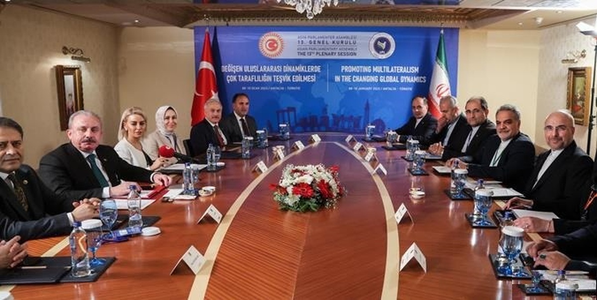 تاکید بر افزایش فعالیت دیپلماسی پارلمانی ایران و ترکیه برای رشد اقتصادی