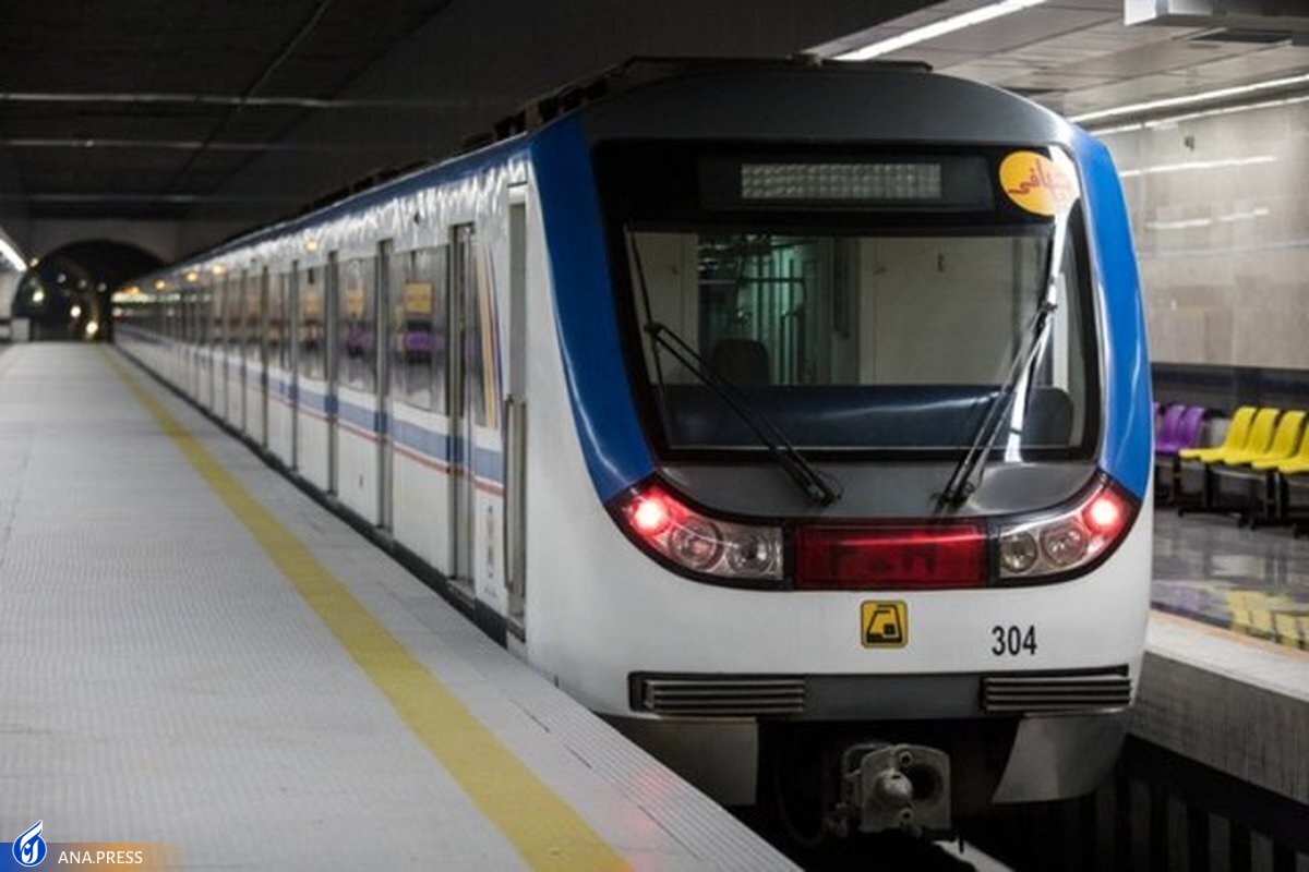 سه رام قطار  در خط 6 مترو حبس شده بود