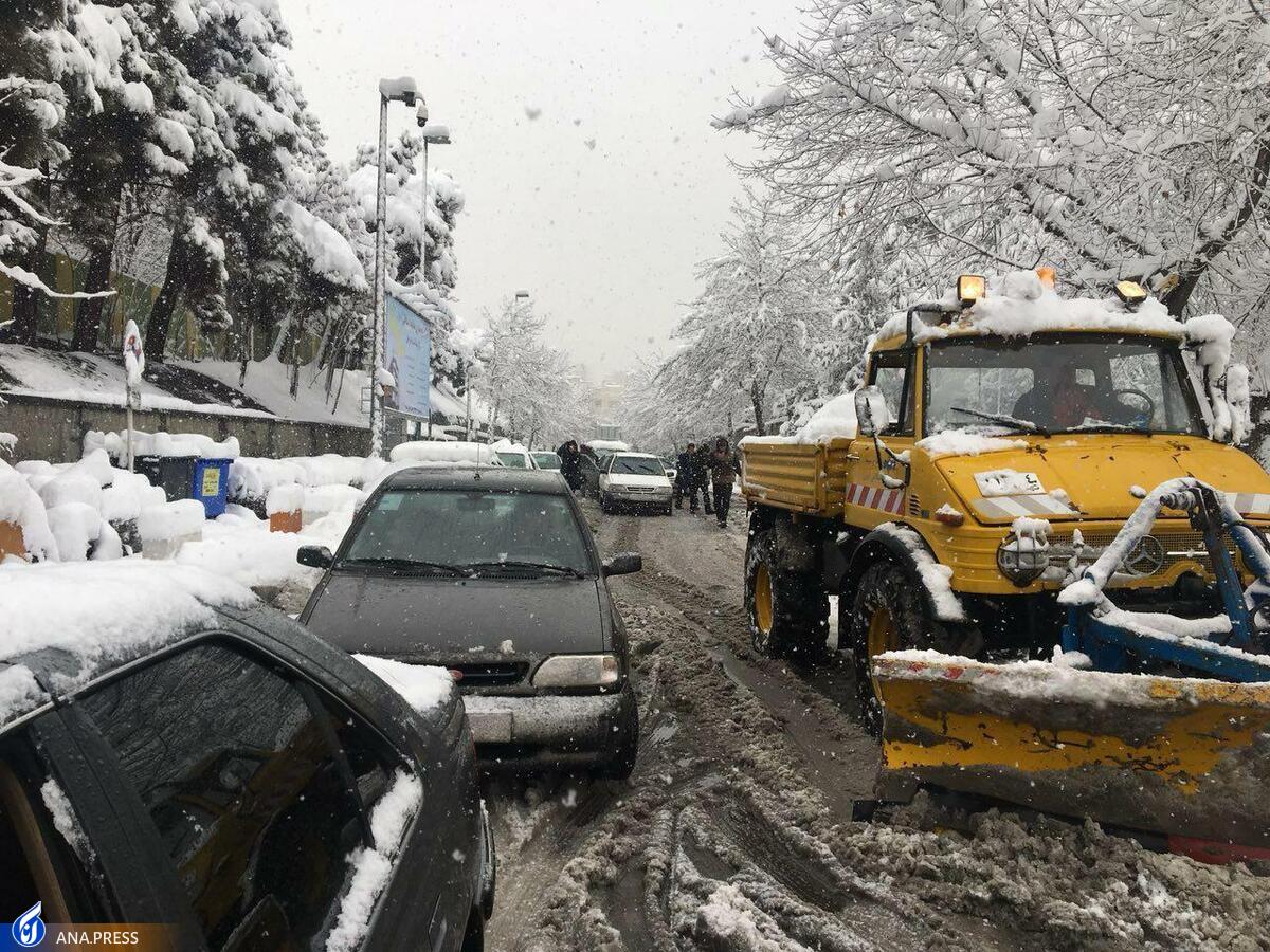آمادگی کامل شهرداری تهران برای بارش برف و مقابله با یخ زدگی معابر