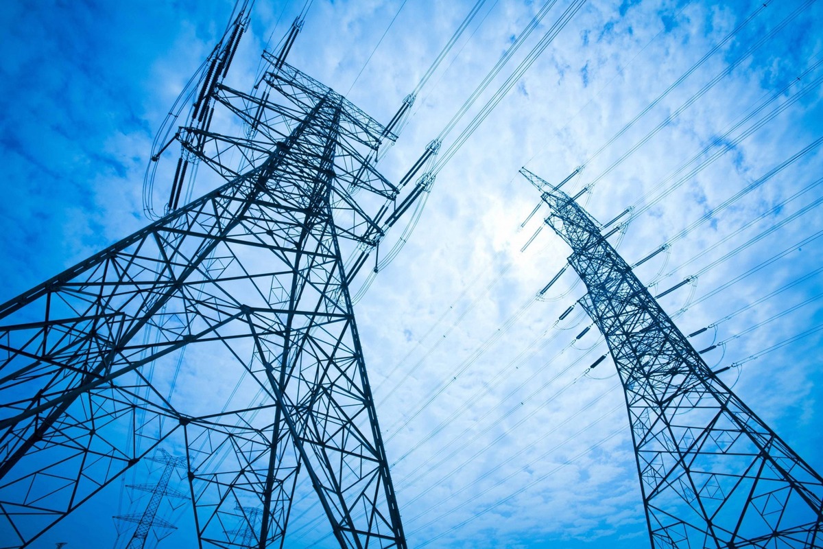 تعرفه برق غیر خانگی افزایش یابد/ تخصیص یارانه سنگین به برق صنایع بی‌معناست