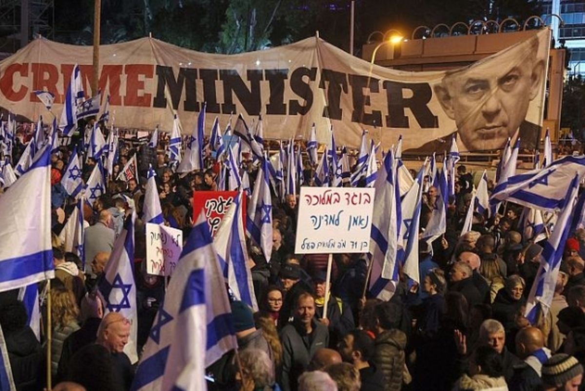 ادامه تظاهرات گسترده شهرک‌نشینان علیه نتانیاهو + فیلم