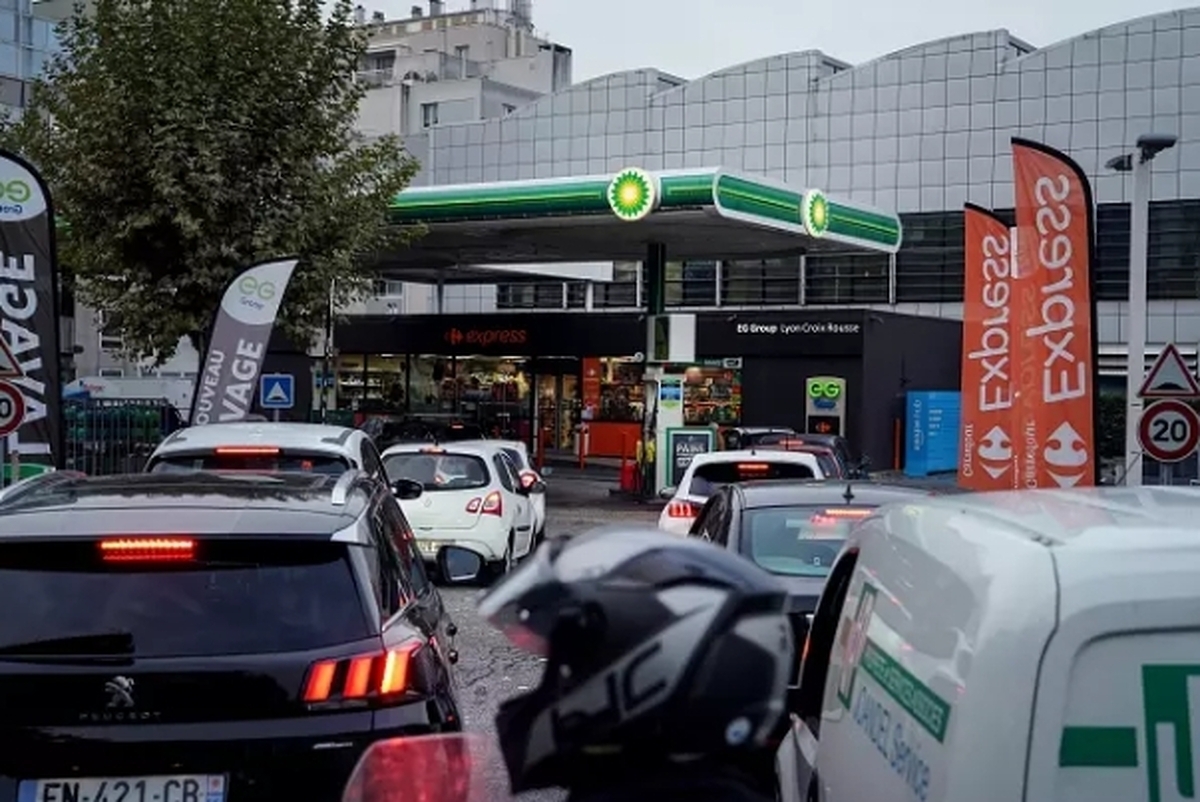 دزدی سوخت به علت کمبود در فرانسه افزایش یافت+ فیلم