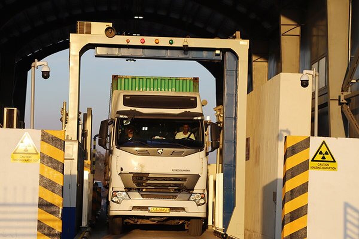 تعداد «ایکس‌ری‌های» کامیونی گمرکات اجرایی کشور به ۱۵ دستگاه رسید