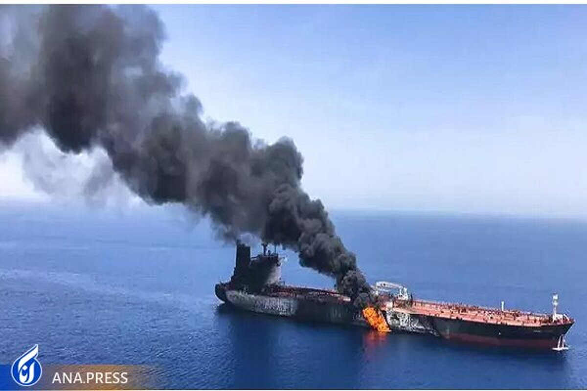 حمله پهپادی در دریای عمان  یک نفتکش هدف قرار گرفت