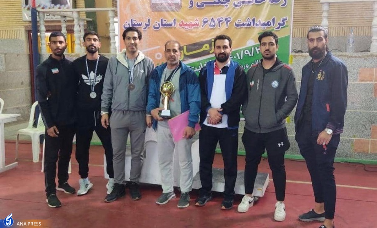 تیم دانشگاه آزاد اسلامی سیرجان قهرمانی رقابت‌های کاتای قهرمانی کشور شد