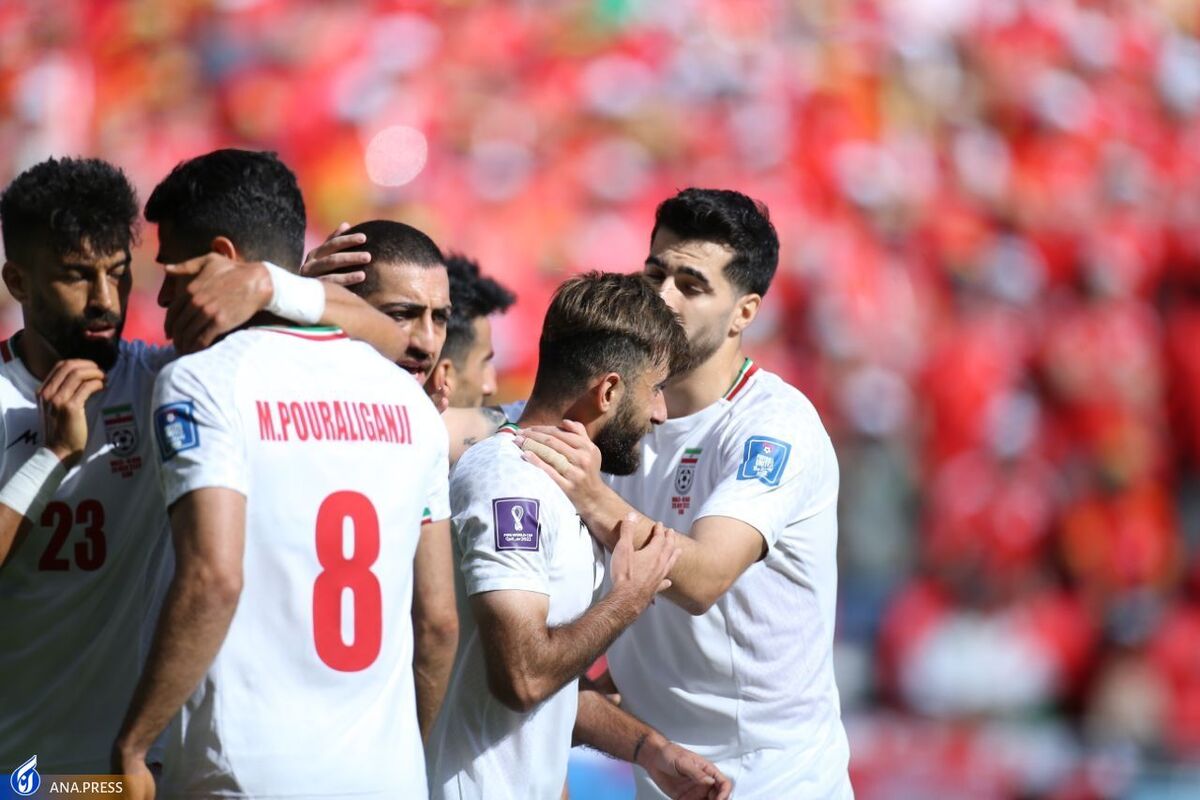 گریه مهدی طارمی و هواداران تیم ملی پس از پیروزی دلچسب ایران