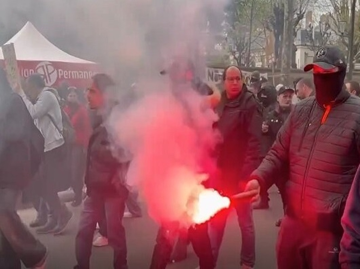 تظاهرات گسترده علیه مکرون در فرانسه ادامه یافت