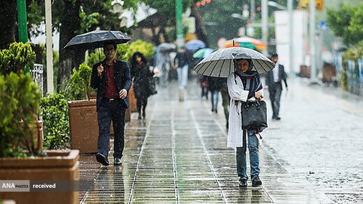 بارش باران در برخی استان‌ها و کاهش دما تا ۱۲ درجه‌ در شمال کشور
