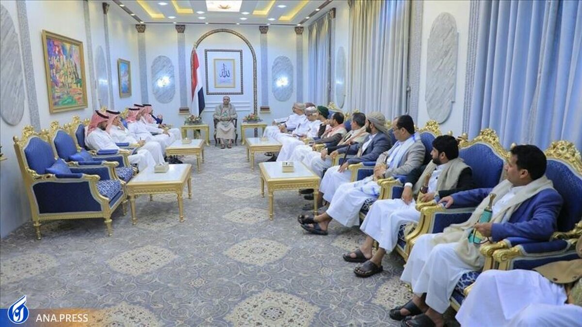 رئیس شورای عالی سیاسی یمن با هیأتی از عمان و عربستان در صنعا گفت‌وگو کرد