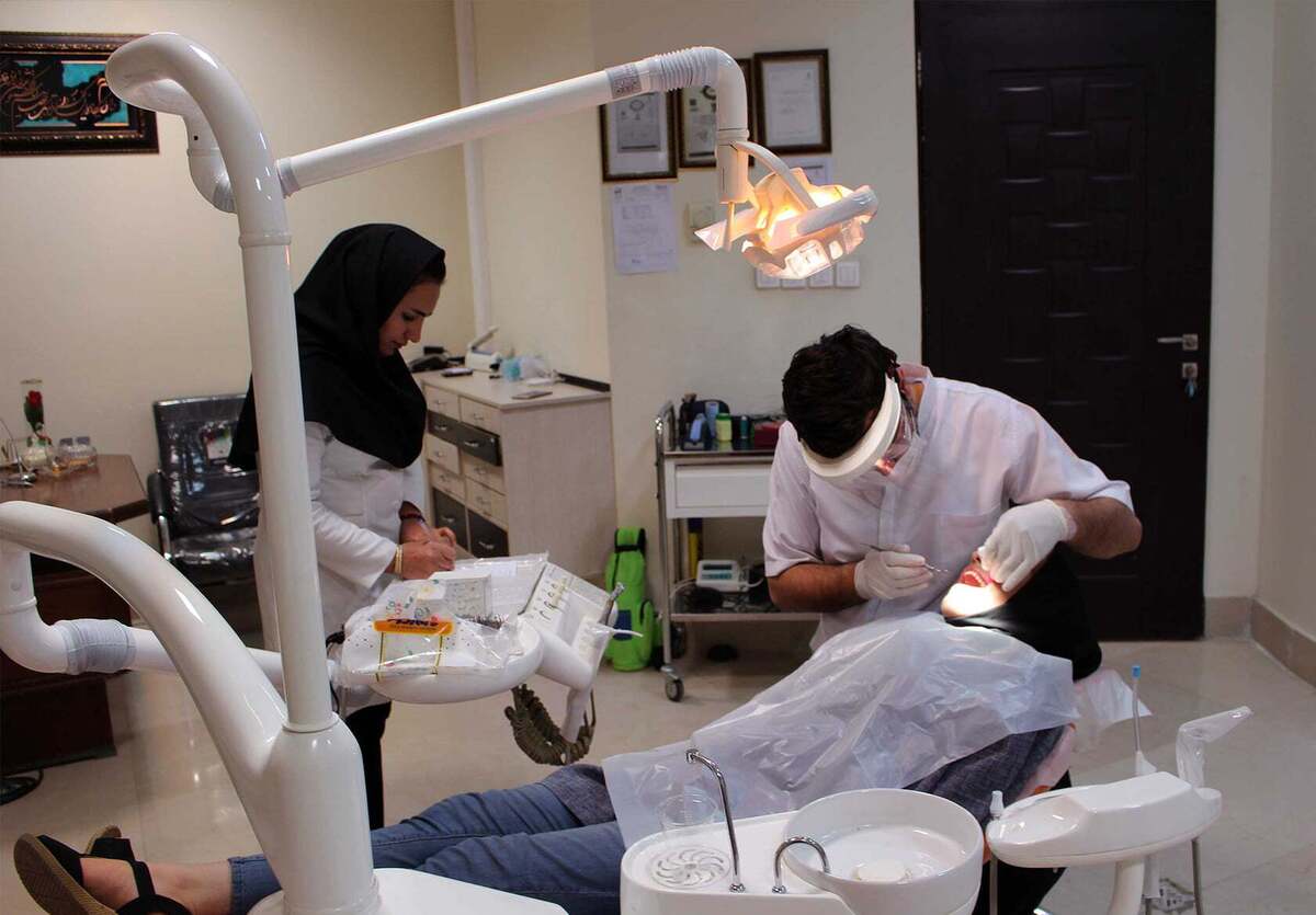 چالش‌های دندانپزشکی در دانشگاه آزاد اسلامی/ شهریه با ورودی دانشجو مطابقت ندارد