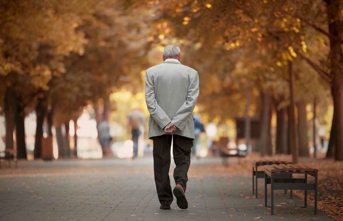 حفظ روابط اجتماعی ضامن دوری سالمندان از افسردگی
