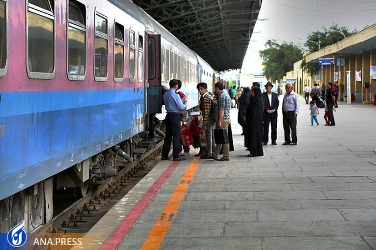 درخواست افزایش ۷۰ درصدی بلیت قطار از سوی شرکت‌های ریلی