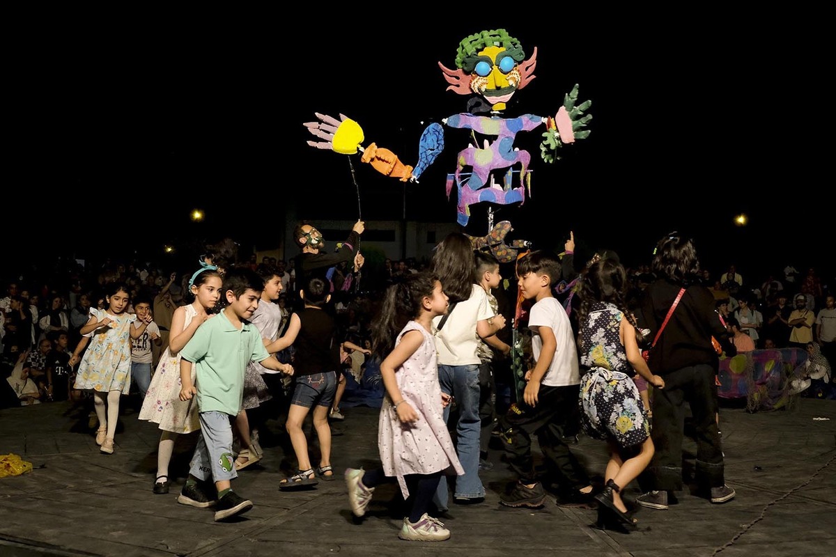 «غول دریاها» و «چهل گیس» امروز به جشنواره عروسکی می‌آیند