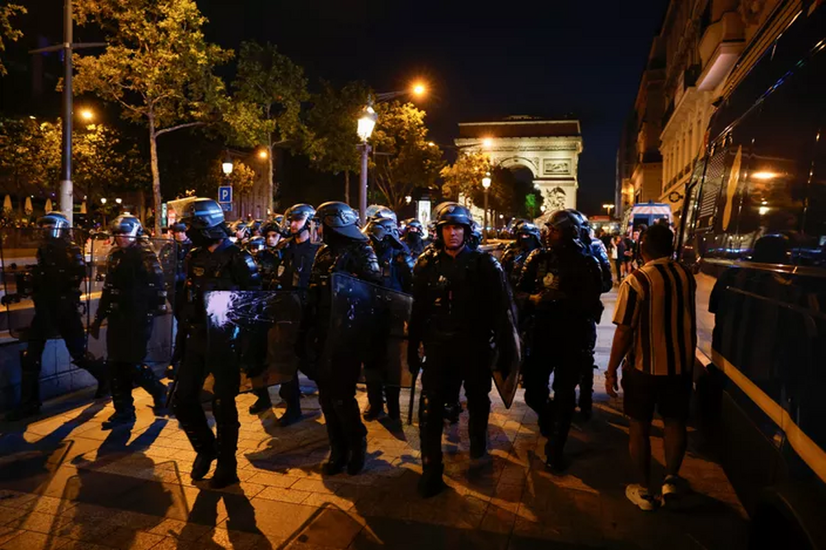 پنجمین شب ناآرام فرانسه  ۴۸۶ نفر بازداشت شدند