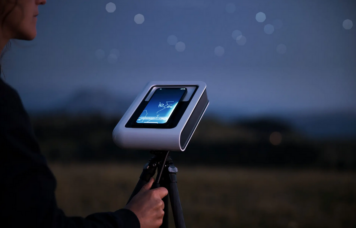 ابزار جدیدی که گوشی هوشمندتان را تبدیل به تلسکوپ می‌کند+ فیلم