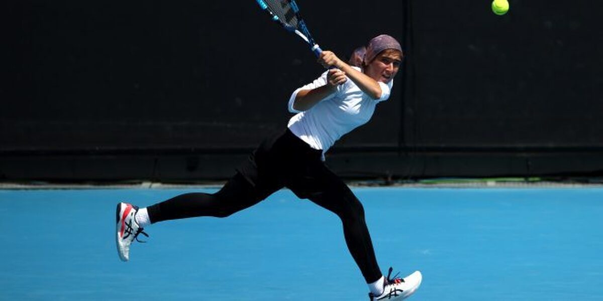 اولین بُرد بانوی تنیس ایران در تور جهانی  برتری مشکات مقابل حریف فرانسوی
