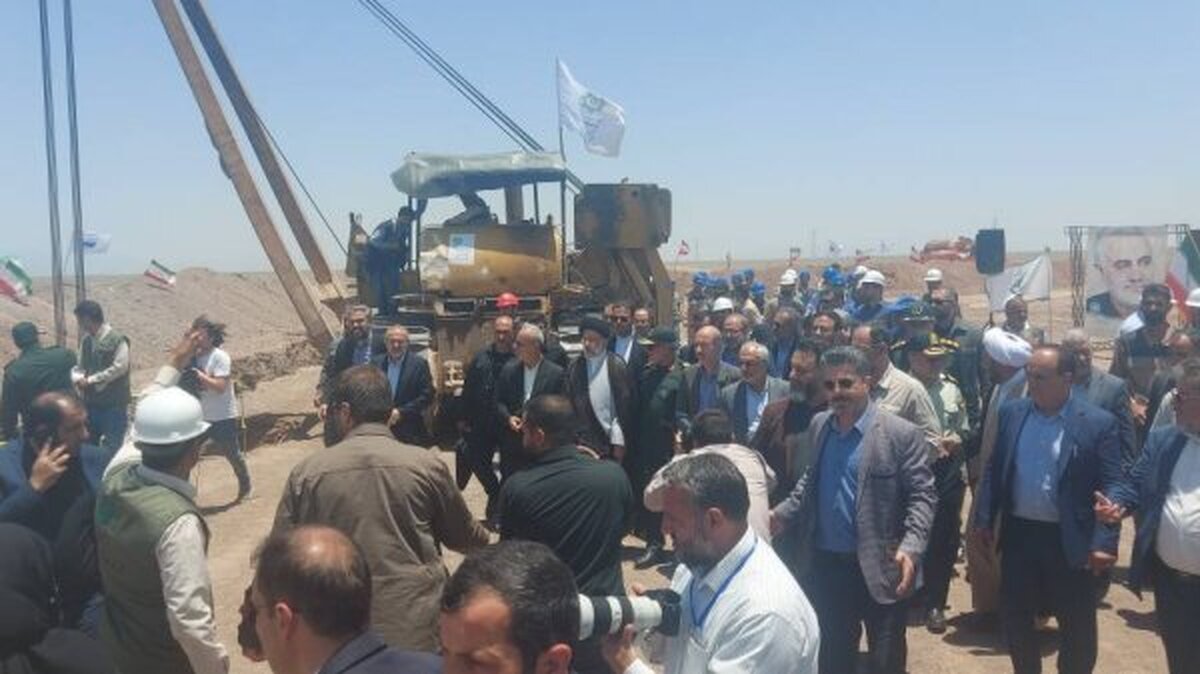 رئیسی از طرح انتقال آب خلیج فارس به رفسنجان و کرمان بازدید کرد