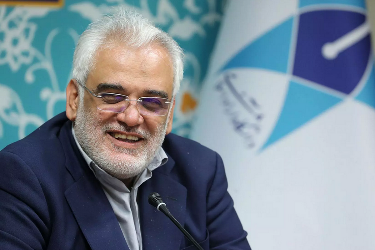 رئیس دانشگاه آزاد اسلامی روز خبرنگار را به فعالان عرصه خبر و اطلاع‌رسانی تبریک گفت