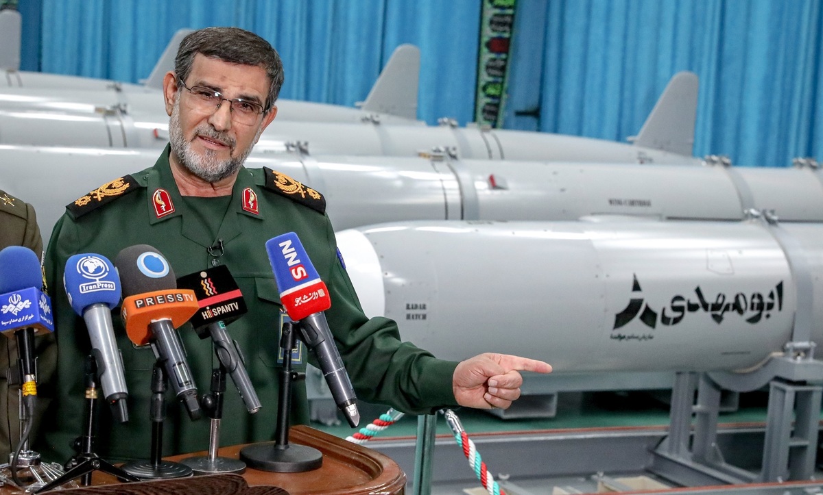 سردار تنگسیری: موشک «ابومهدی» دشمن را از سواحل ایران دور می‌کند