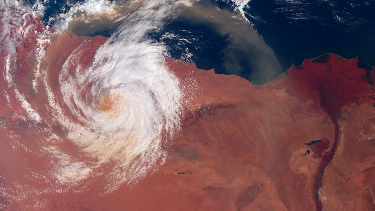 تصاویر ماهواره‌ای طوفان نادر «دانیل» منتشر شد