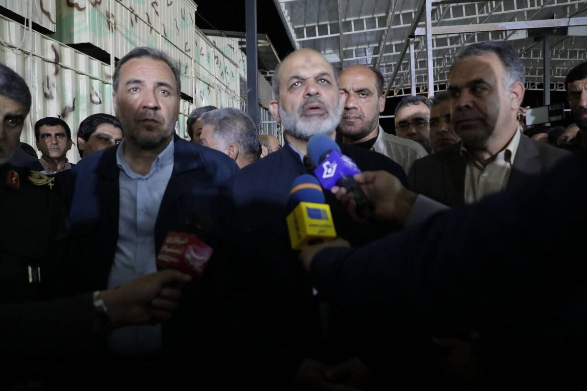 وزیر کشور: نباید سود «تَه‌لِنجی» به جیب چند تاجر تهرانی برود