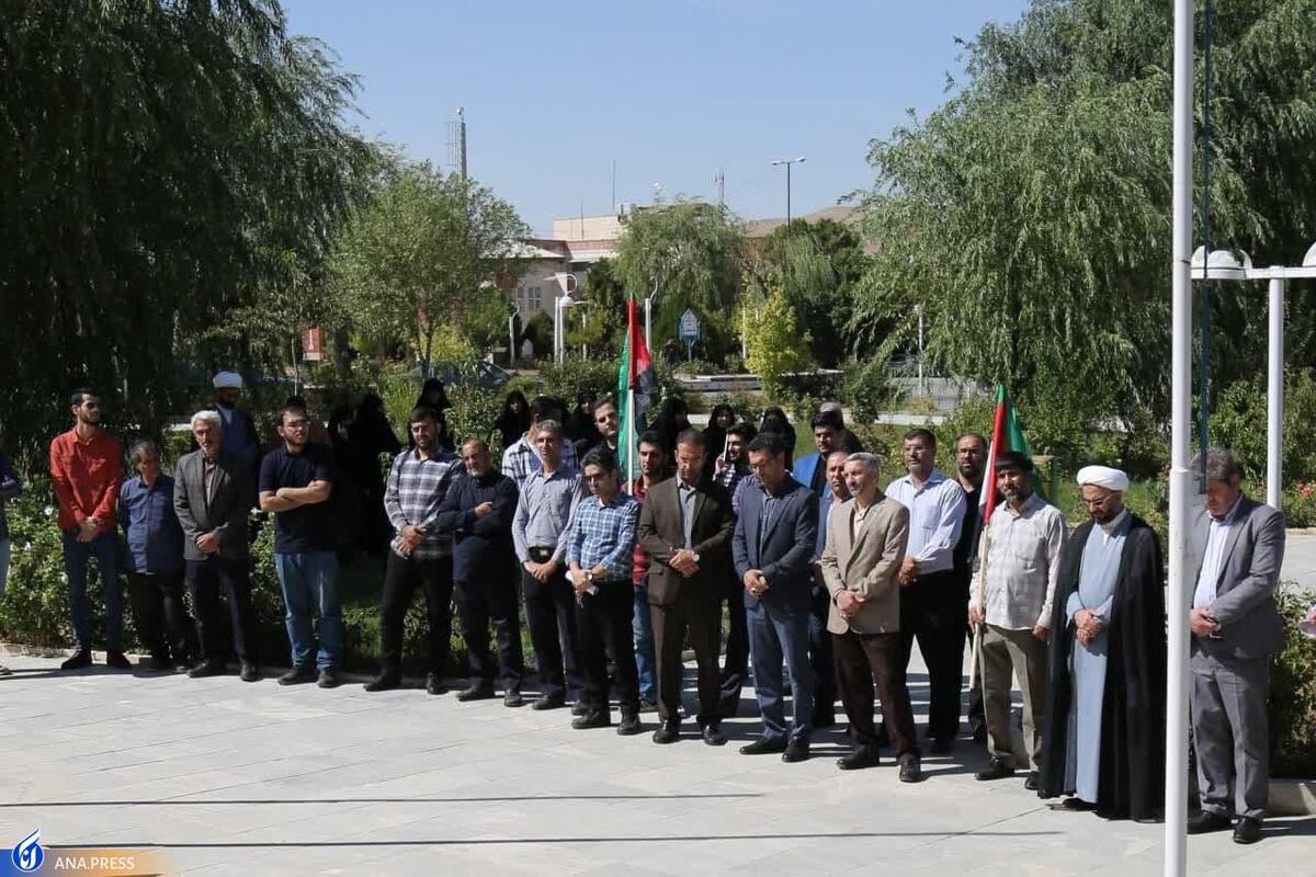 اجتماع دانشگاهیان دانشگاه آزاد در حمایت از مجاهدان فلسطینی