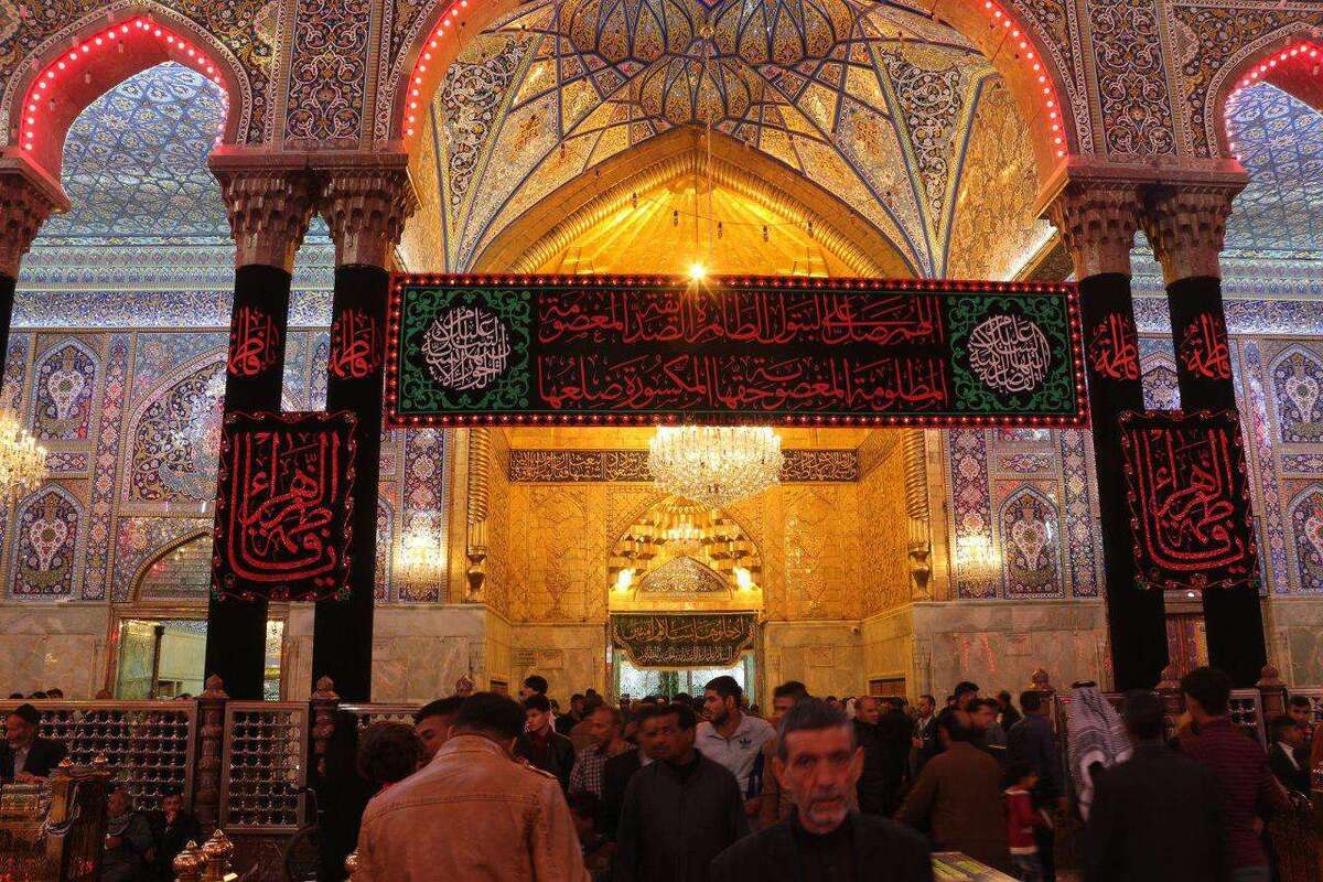ایرانیان برای شهادت حضرت زهرا(س) در کربلا عزاداری می‌کنند