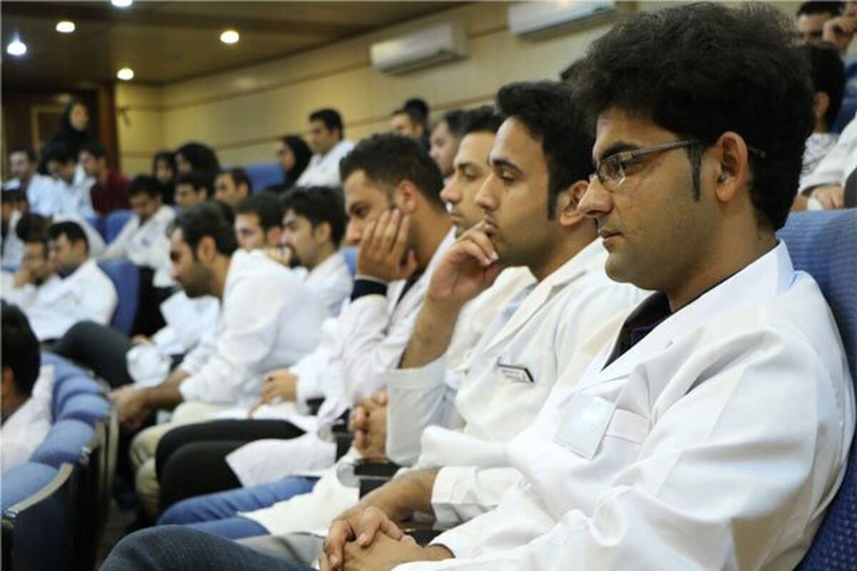 بازنگری آیین‌نامه اعطای بورسیه تحصیلی به دانشجویان علوم پزشکی