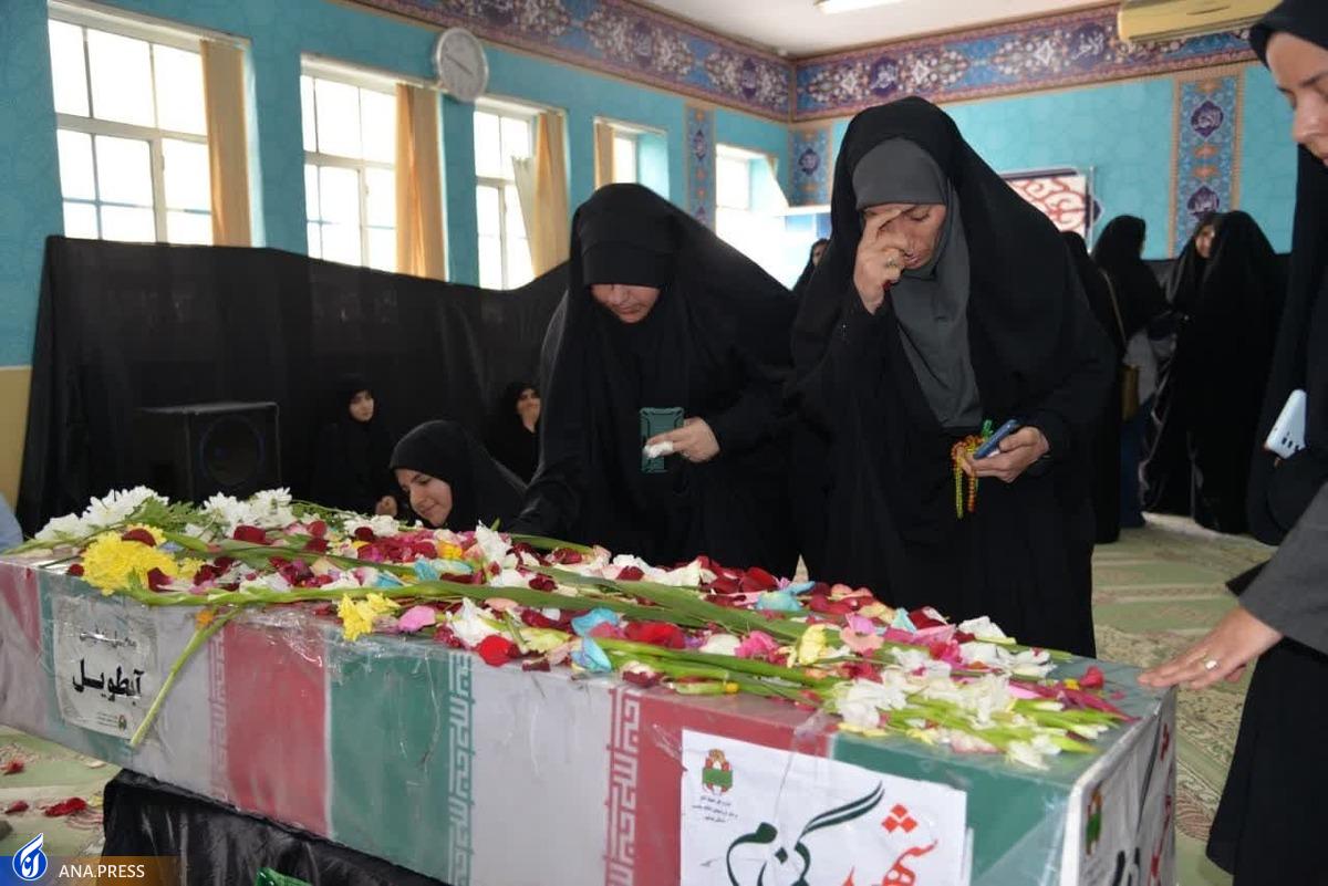 تشییع ۵ لاله فاطمی در استان بوشهر