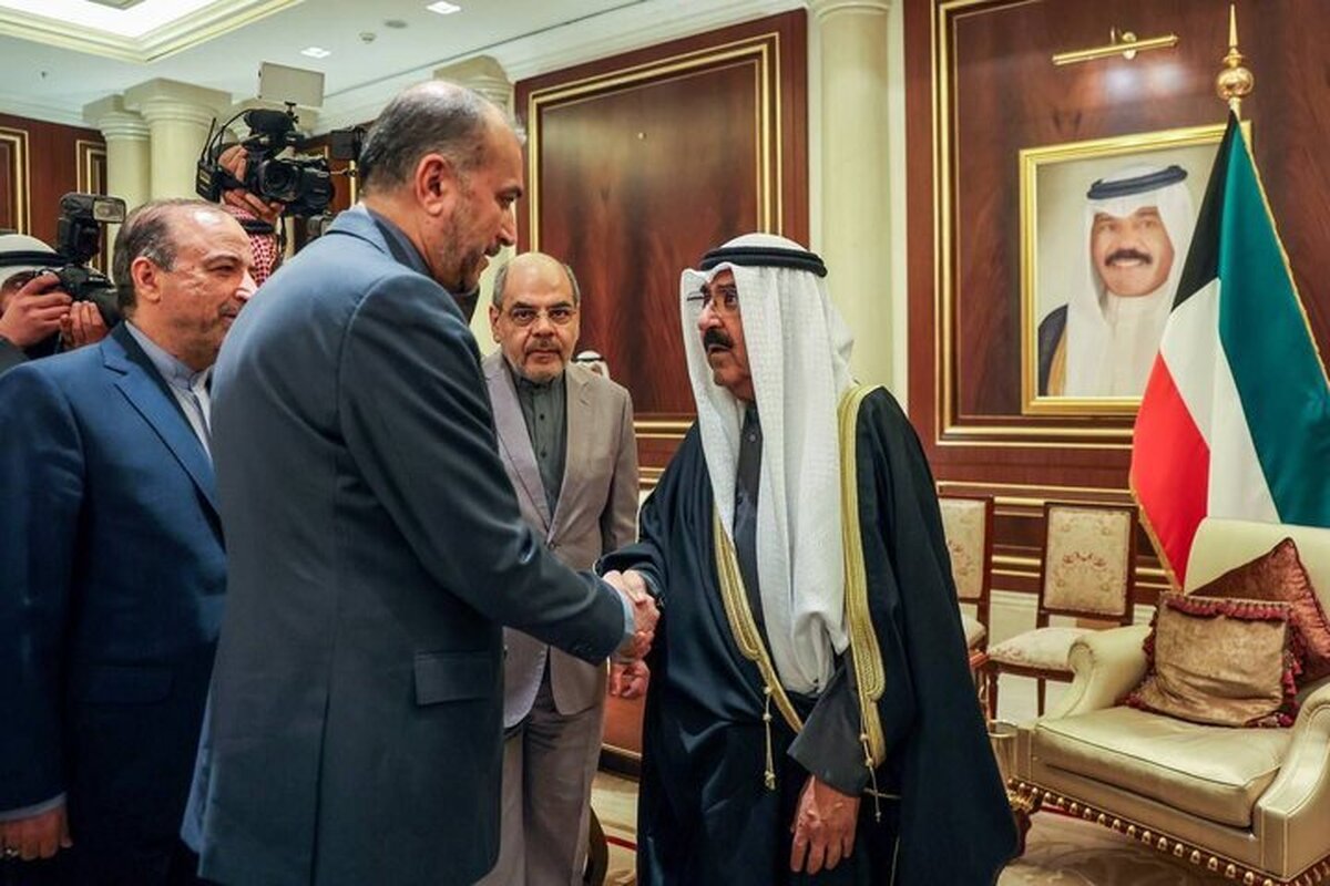 وزیر امور خارجه کشورمان با امیر جدید کویت دیدار و گفت‌وگو کرد