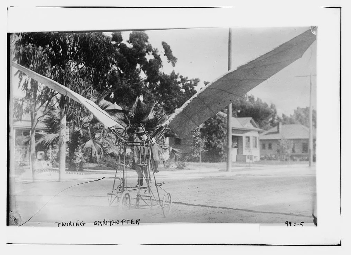 رویای پرواز (بخش دوم)  اختراع بال‌زن با نگاه به پرواز خفاش‌ها
