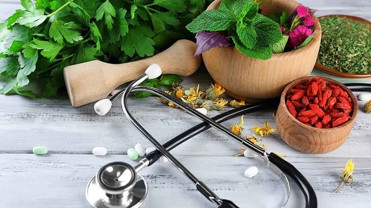 هدف نهایی طب ایرانی درمان با دارو نیست/ سلامت افراد با سبک زندگی سالم
