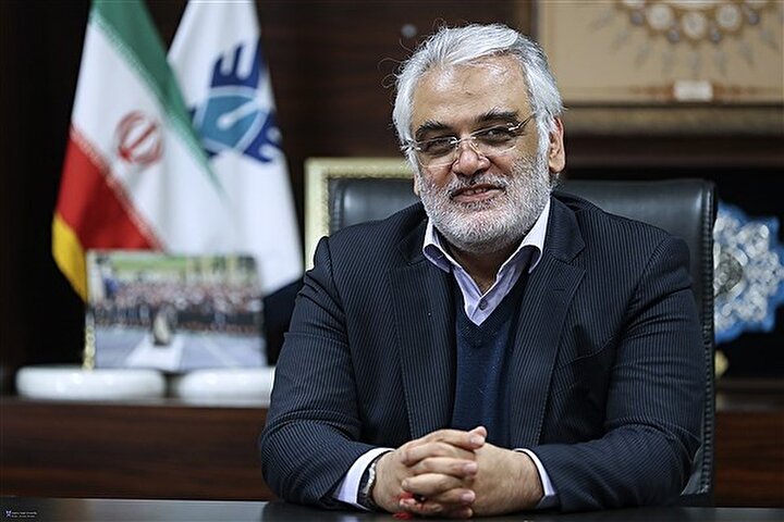 طهرانچی: متأسفانه همه دنبال وزیر و مدیر شدن هستند